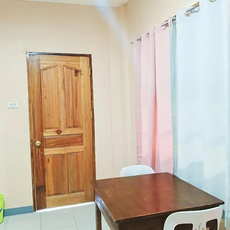 James Homestay Siquijor Room photo
