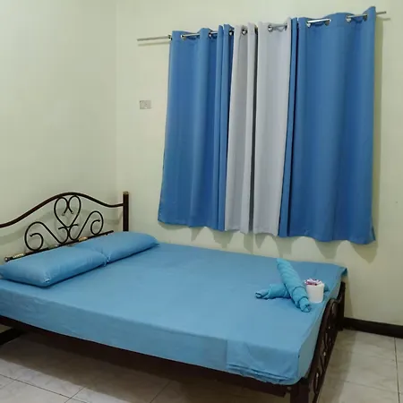 James Homestay Siquijor Room photo