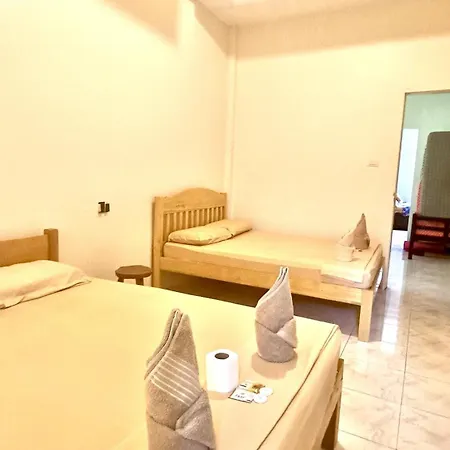 James Homestay Siquijor Exterior photo