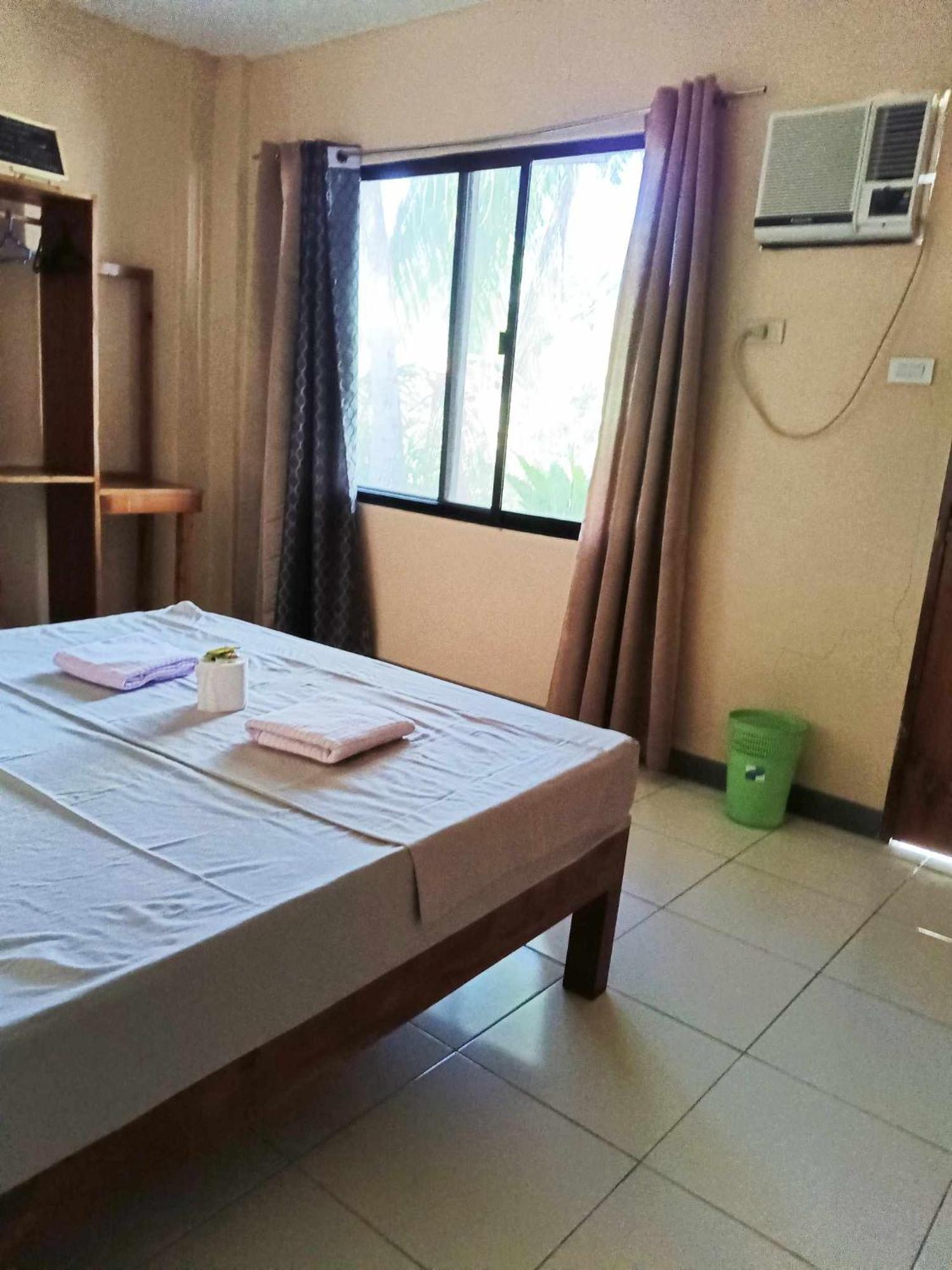 James Homestay * Siquijor